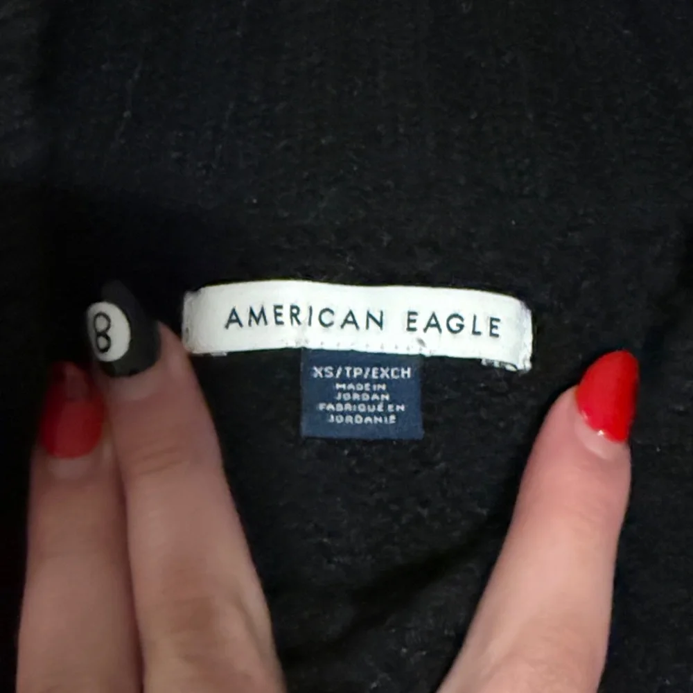 American Eagle Outfitters Black Cable Knit Sweater - Picture 2 of 3